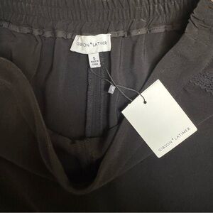 New with tags Gibson Latimer black jogger pants.